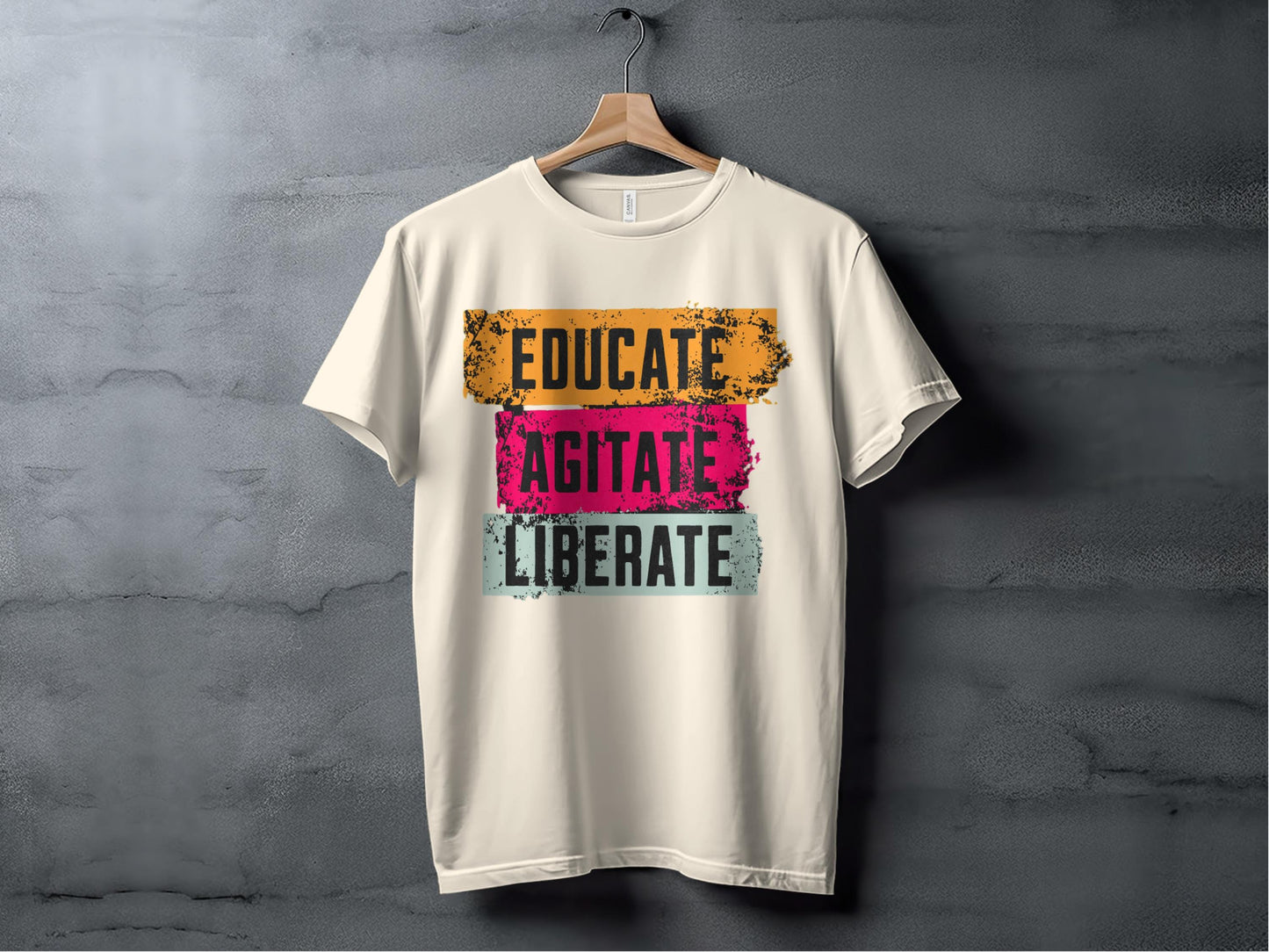 educate agitate liberate XS / Natural